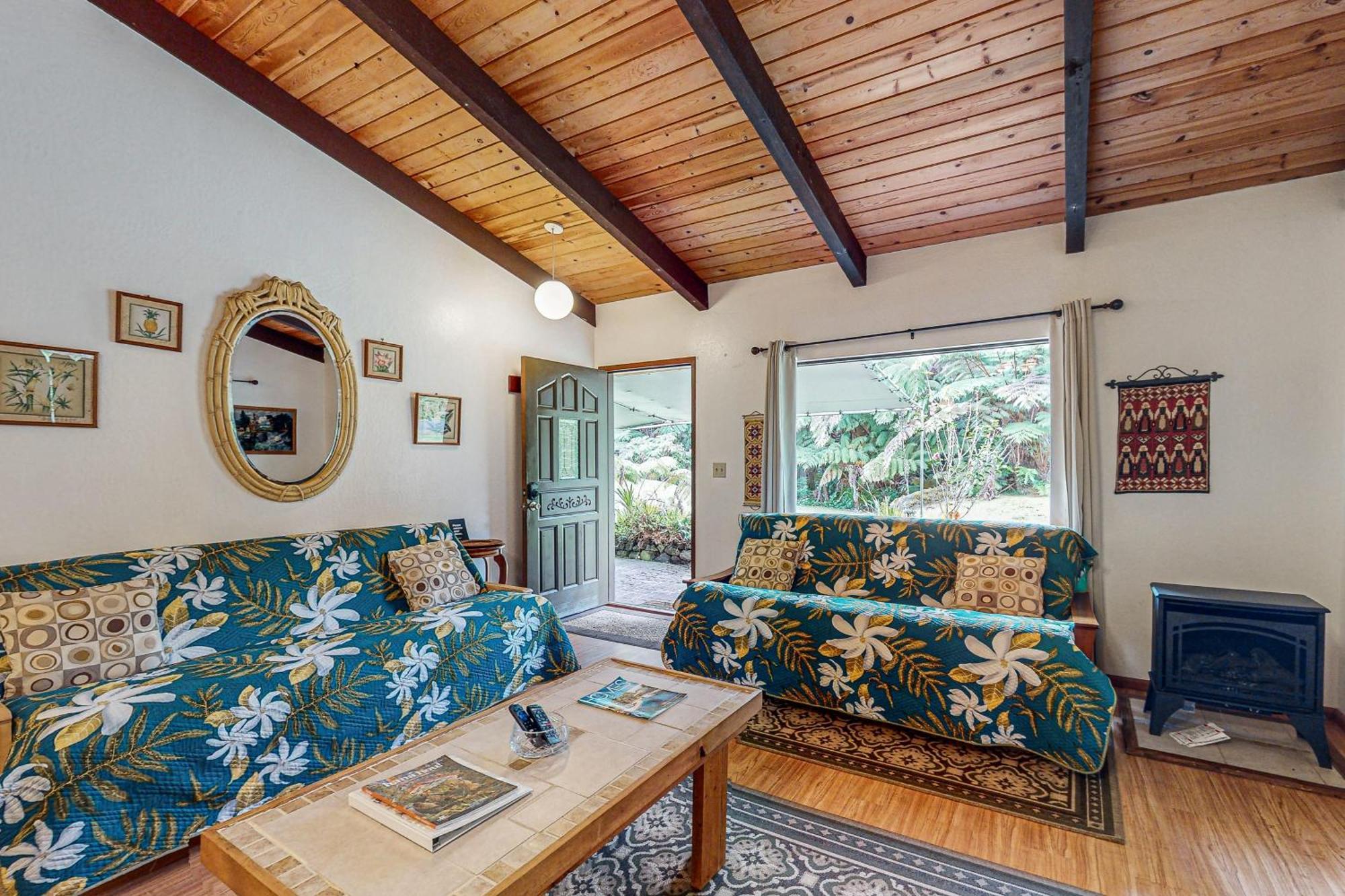 Ekomomai Retreat Volcano Ngoại thất bức ảnh